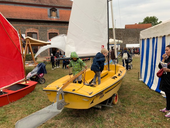 FD405F7B-5046-484D-A14F-66FA78077A63